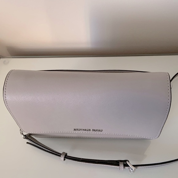 Micheal Kors Crossbody Flap Handbag purse Bag - Picture 13 of 14